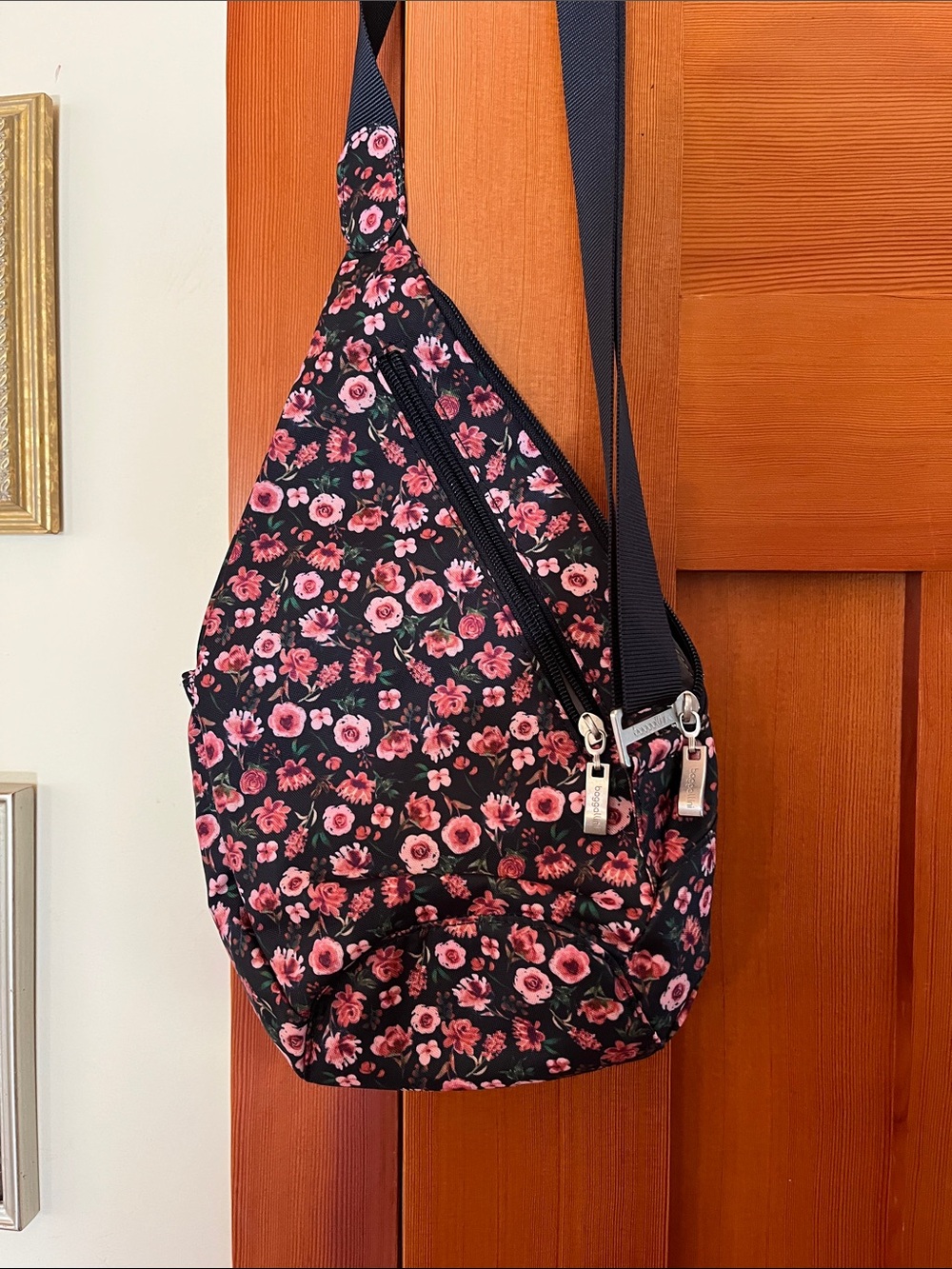 Baggalini Flowery Cross Body - Picture 2 of 3